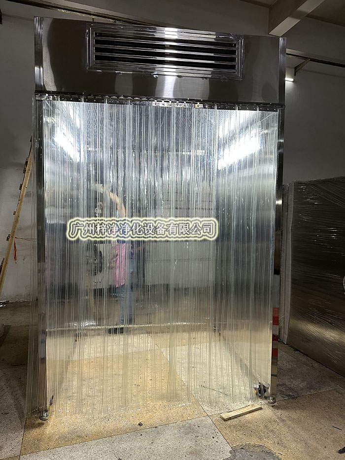 潔凈采樣車作為監(jiān)控潔凈車間環(huán)境質(zhì)量的工具，其標(biāo)準(zhǔn)要求尤為嚴(yán)格。